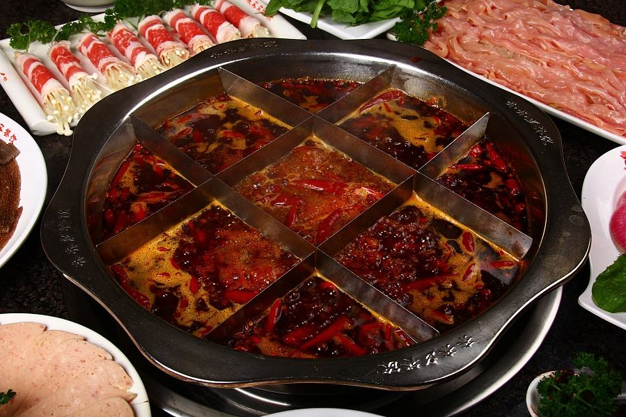 潛江三江鍋?zhàn)钚乱曨l,潛江三江鍋?zhàn)钚乱曨l，美食、文化與網(wǎng)絡(luò)的完美結(jié)合
