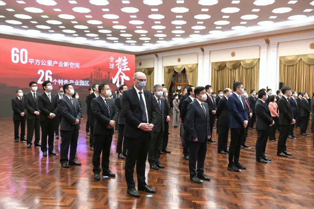 斗最新,斗最新，探索前沿科技與社會(huì)發(fā)展的無(wú)限潛力