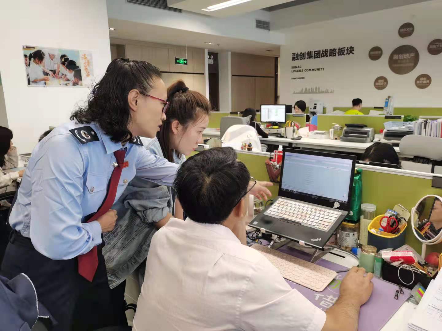 2025年免費下載新澳|先導釋義解釋落實,邁向2025年，新澳資源免費下載及其先導釋義的落實